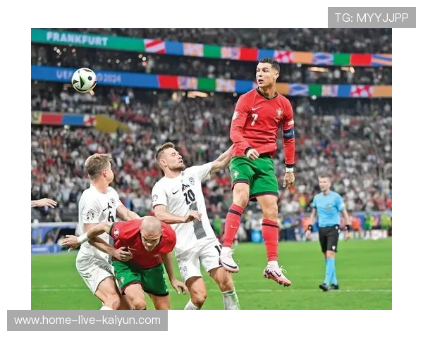 C罗头球对角线制胜,葡萄牙空中战术奏效 C罗头球对角线制胜,葡萄牙空中战术奏效